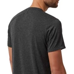 On Running Active Short-Sleeve T-Shirt - Men's 12 On Running Active Short-Sleeve T-Shirt - Men's -On Running BLA D3 11