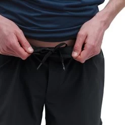 On Running Lightweight 5in Short - Men's -On Running BLA D7 2